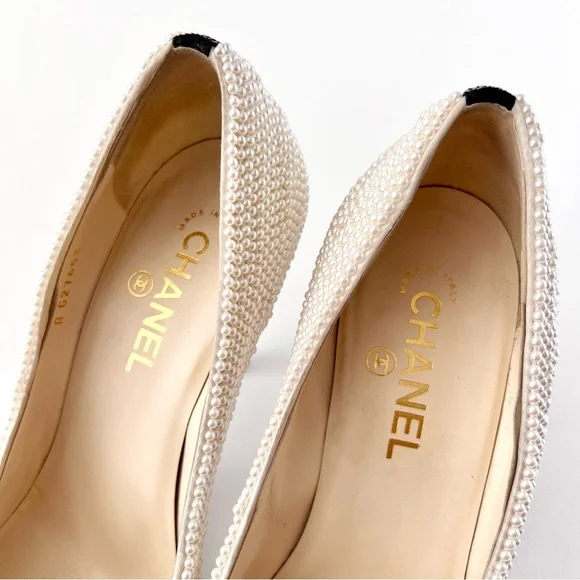 CHANEL || CC Logo Pearl Embellished Black Cap Toe Sequin High Heel Pumps EU 40 - Picture 7 of 15